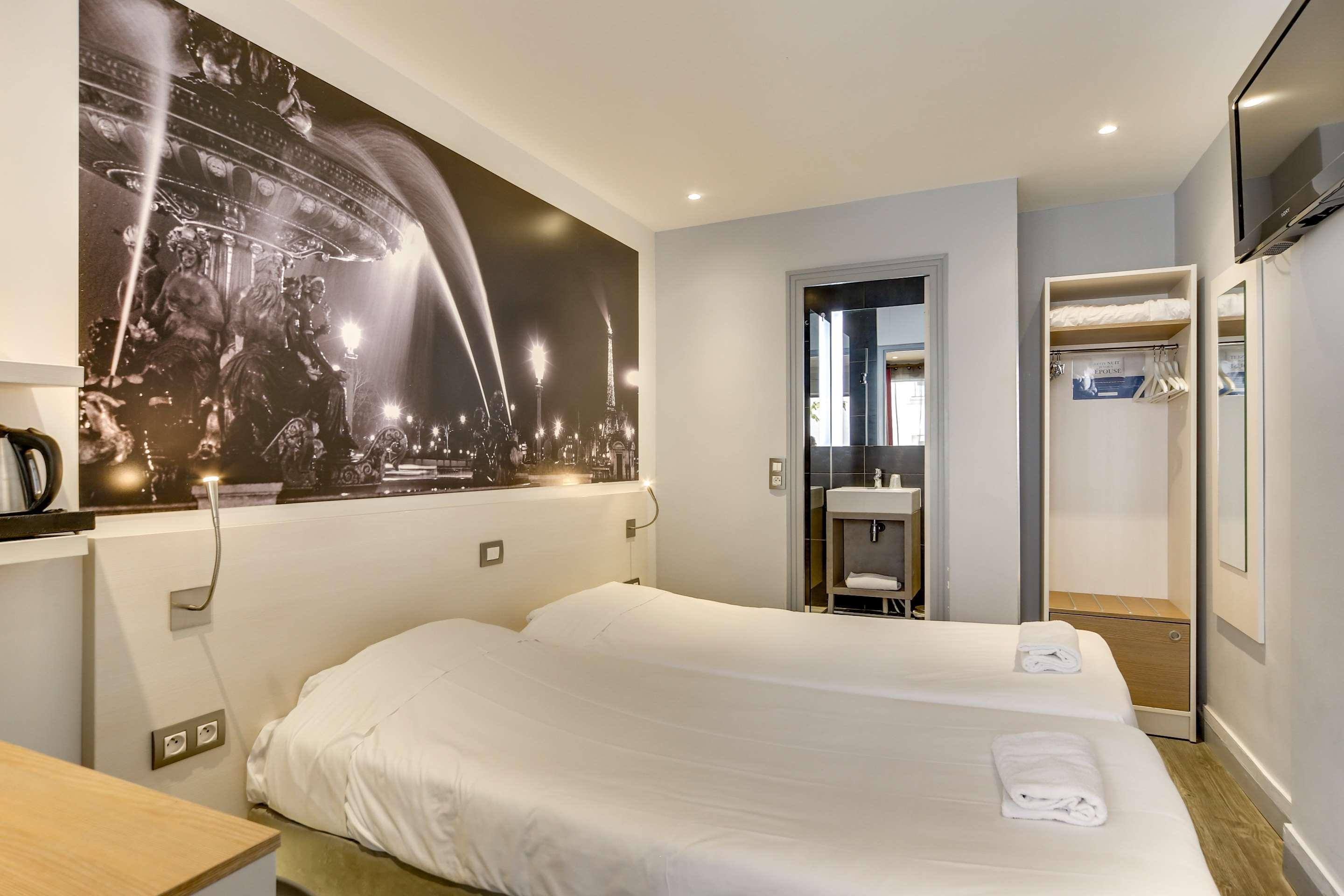Hotel Kyriad 12 - Nation Parijs